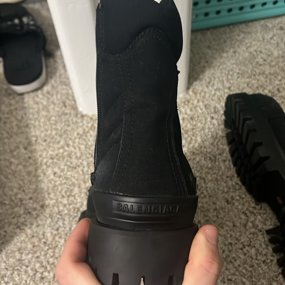 Balenciaga MEN'S COMBAT STRIKE 20MM BOOT Black - Picture 4 of 6